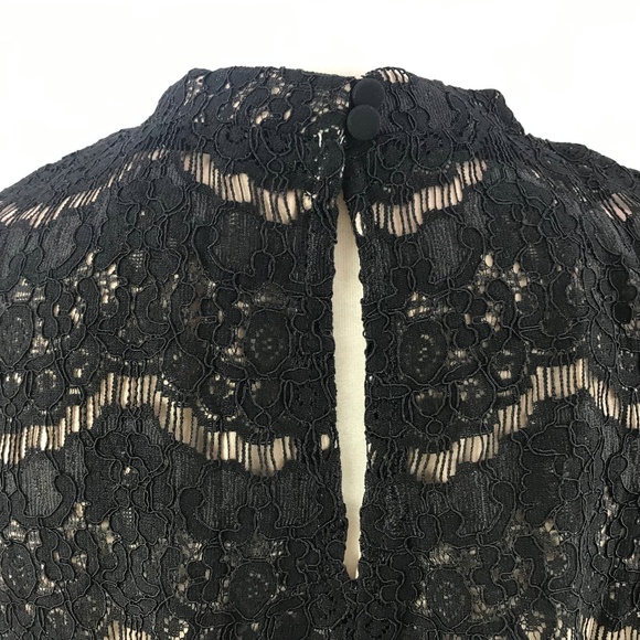 ⛔️Love Fire Mock Neck Lace Tank Top - Picture 3 of 8